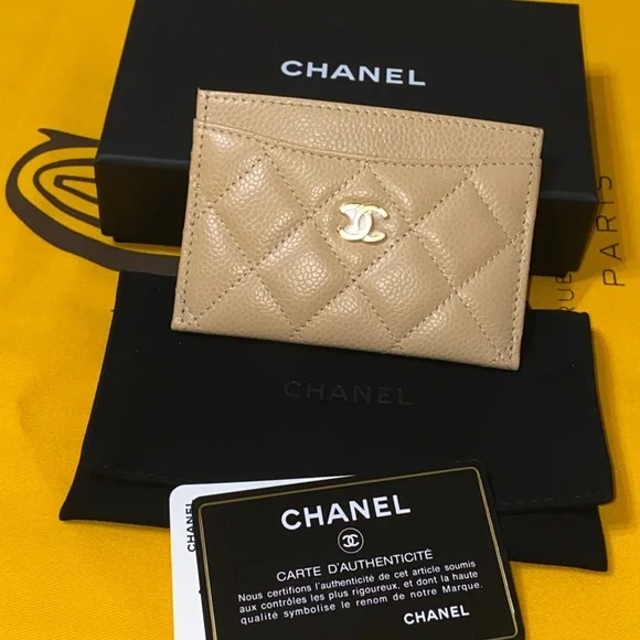 NWT CHANEL CARD HOLDER - Picture 6 of 15